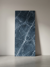 Panneau PVC Adhésif Marbre Bleu Orage – 260×120 cm